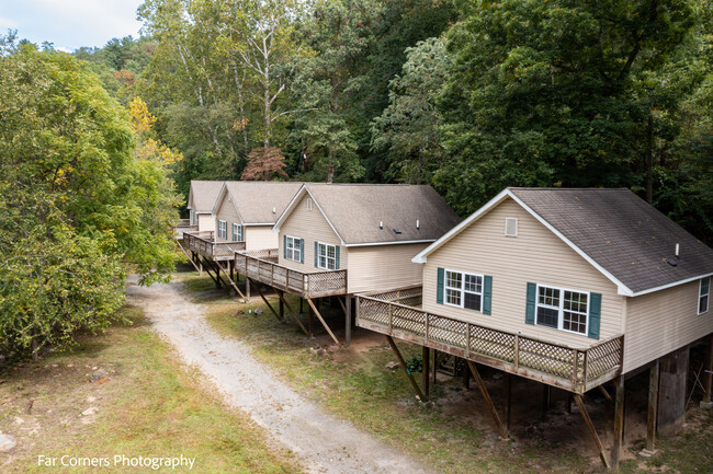 321 Stevens Ln in Asheville, NC - Building Photo - Building Photo