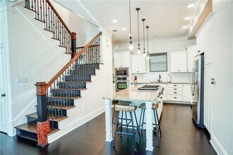 175 Sampson St NE in Atlanta, GA - Building Photo - Building Photo