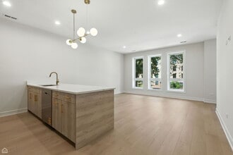 4623 S Michigan Ave, Unit 2 in Chicago, IL - Foto de edificio - Building Photo