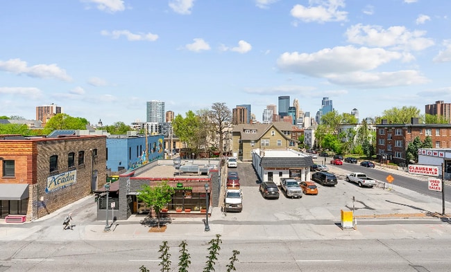 15 E Franklin Ave in Minneapolis, MN - Building Photo - Building Photo