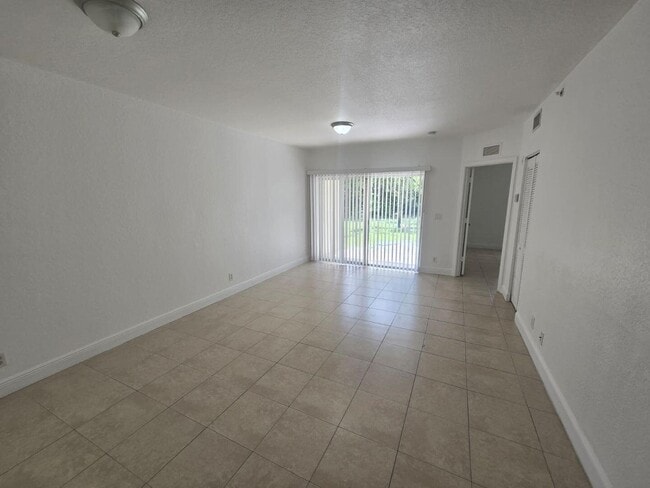 1161 Golden Lakes Blvd in Royal Palm Beach, FL - Building Photo - Building Photo