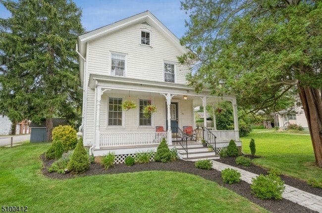 15 Center St, Unit A