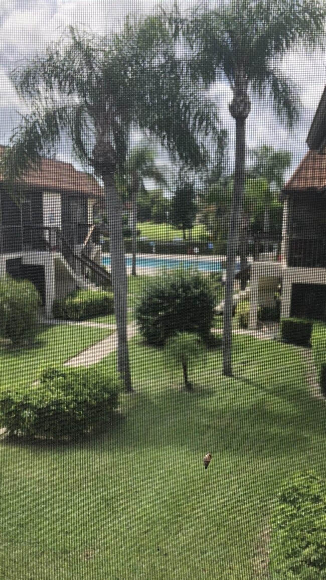7250 Golf Colony Ct in Greenacres, FL - Building Photo - Building Photo
