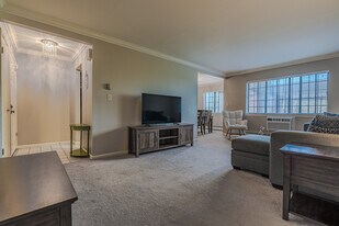 19E Kensington Rd, Unit E in Chatham, NJ - Building Photo