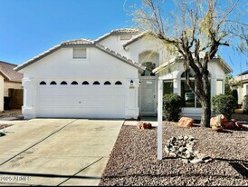 19910 N Coyote Lakes Pkwy in Surprise, AZ - Building Photo