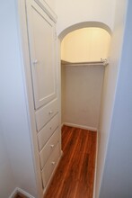 335 E Broadway, Unit 208 in Salt Lake City, UT - Building Photo - Building Photo
