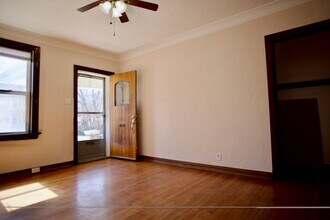 3927 Dunnica Ave, Unit 1F in St. Louis, MO - Building Photo - Building Photo