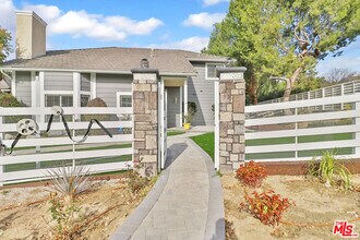 10209 Principe Pl in Santa Rosa Valley, CA - Building Photo - Building Photo