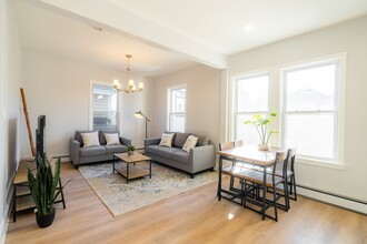 325 Hurley St, Unit #1 in Cambridge, MA - Building Photo - Building Photo