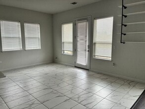 7800 Hillock Terrace in Austin, TX - Building Photo - Building Photo