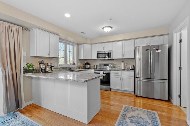 58 Andrew St in Manchester, NH - Building Photo - Building Photo