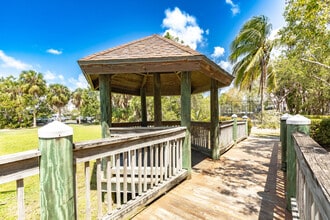 3675 Seaside Dr in Key West, FL - Building Photo - Building Photo