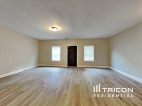 413 Strawberry Walk in Loganville, GA - Building Photo - Building Photo