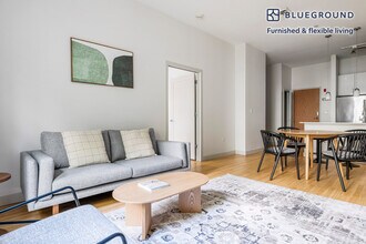 320 D St in Boston, MA - Building Photo - Building Photo