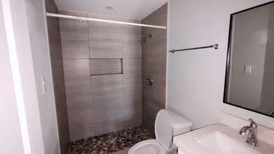 2507 Gulf Blvd in South Padre Island, TX - Foto de edificio - Building Photo