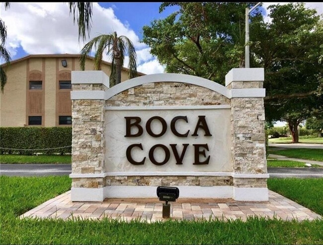 property at 9466 Boca Cove Cir