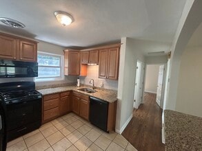 1122 Selma Ave in Webster Groves, MO - Building Photo - Building Photo
