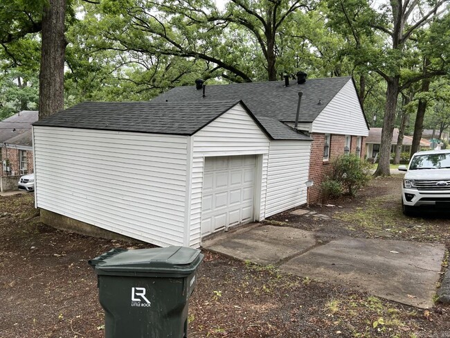 2324 Fair Park Blvd in Little Rock, AR - Foto de edificio - Building Photo