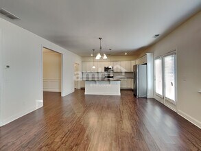 1702 Weatherbrook Cir in Lawrenceville, GA - Foto de edificio - Building Photo