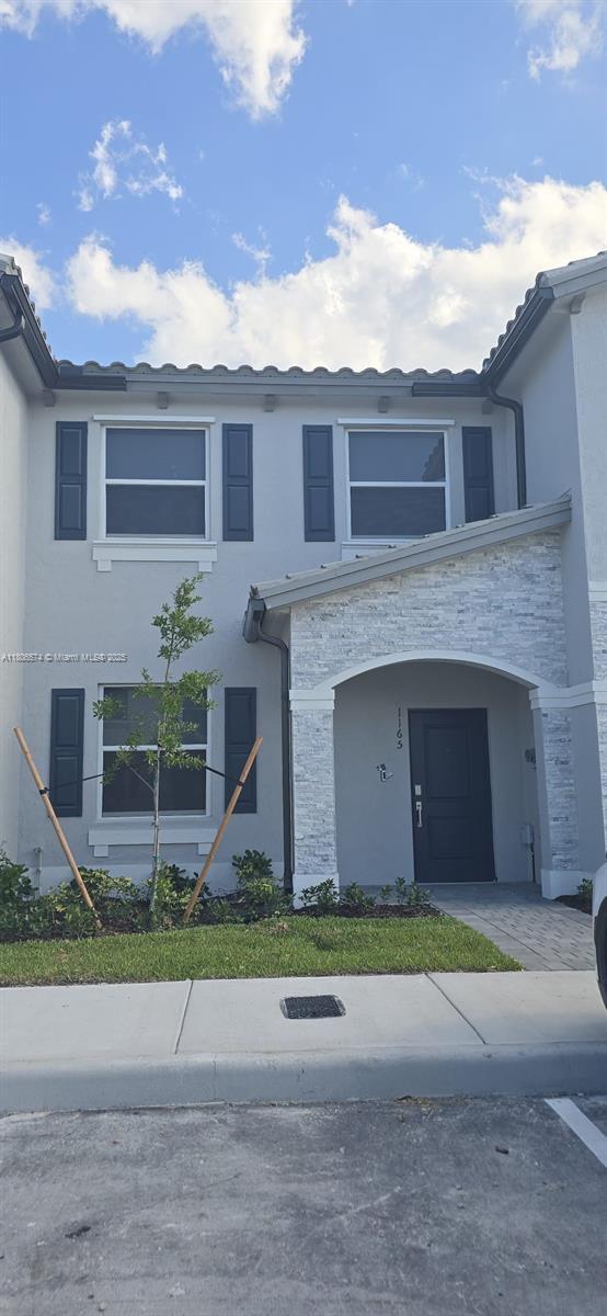 property at 1165 SE 1st Ave