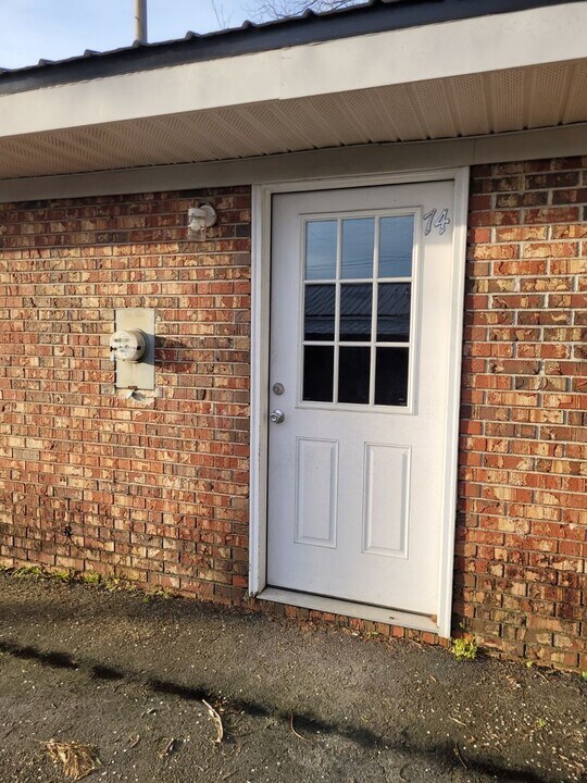 70 GA-98 in Danielsville, GA - Foto de edificio