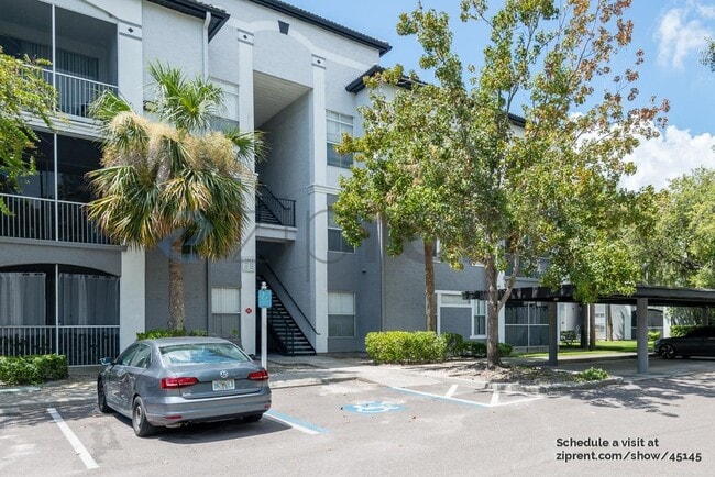 5813 Legacy Crescent Pl in Riverview, FL - Building Photo - Building Photo
