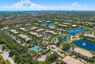 2809 Amalei Dr in Palm Beach Gardens, FL - Building Photo