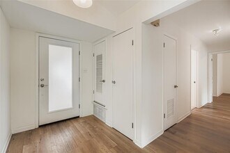 2000 Cody Ct in Austin, TX - Building Photo - Building Photo