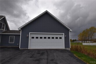 25003 NY-37 in Watertown, NY - Foto de edificio - Building Photo