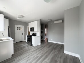3942 N Janssen Ave in Chicago, IL - Building Photo - Building Photo