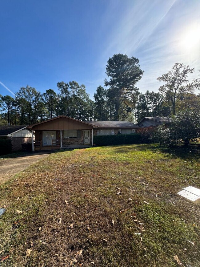 8923 Hawthorne Dr in Shreveport, LA - Building Photo - Building Photo