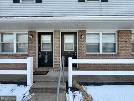 31 Union St in Halifax, PA - Building Photo