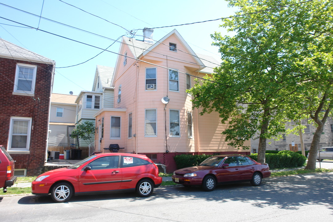 459 Johnstone St in Perth Amboy, NJ - Building Photo