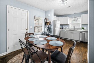 866 United Ave SE in Atlanta, GA - Building Photo - Building Photo