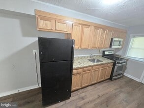 5413 Belle Vista Ave in Baltimore, MD - Building Photo - Building Photo