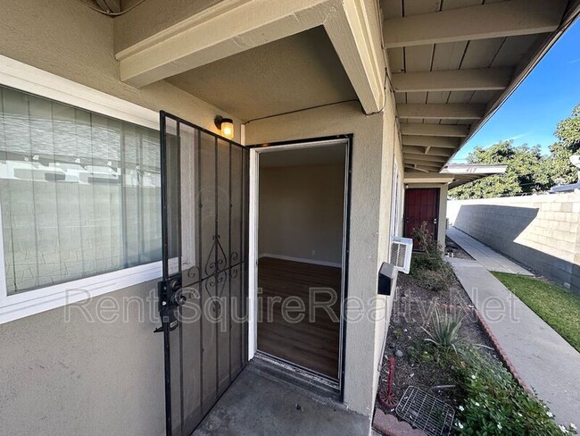 415 W Crescent Dr in Azusa, CA - Building Photo - Building Photo