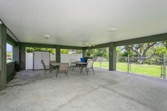 9107 Brunswick Ln in Tampa, FL - Building Photo - Building Photo