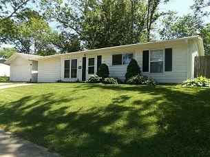 property at 605 Hillview Dr