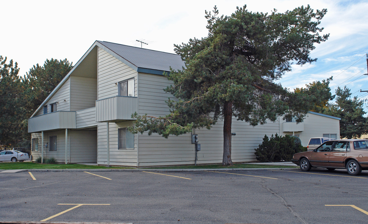 Rosewood Terrace in Ontario, OR - Building Photo