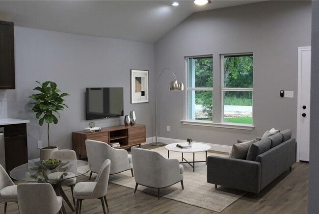 110 Bowie St in Mabank, TX - Building Photo - Building Photo