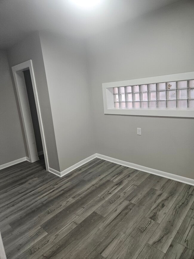 3257 W Fulton Blvd, Unit 3257 W. Fulton