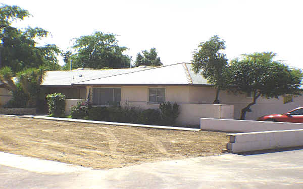 6536 N Central Ave in Phoenix, AZ - Foto de edificio