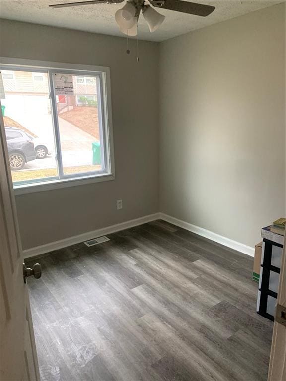 5471 Martins Crossing Rd in Stone Mountain, GA - Building Photo - Building Photo