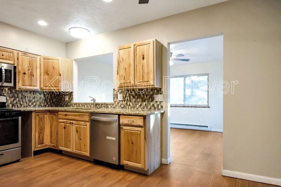 4530 Holland St in Wheat Ridge, CO - Building Photo