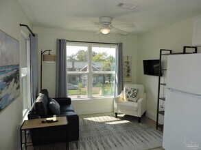 1702 E La Rua St in Pensacola, FL - Building Photo - Building Photo