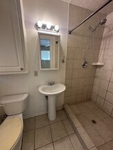 1206 Tom Dee St in Brenham, TX - Building Photo - Building Photo