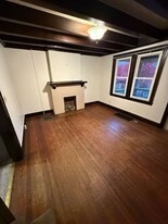 390 N McKean St in Kittanning, PA - Building Photo