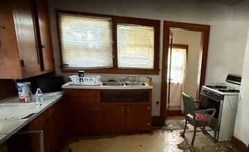 1505 N Monroe St in Decatur, IL - Building Photo - Building Photo