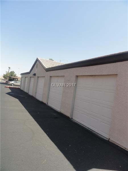 555 E Silverado Ranch Blvd