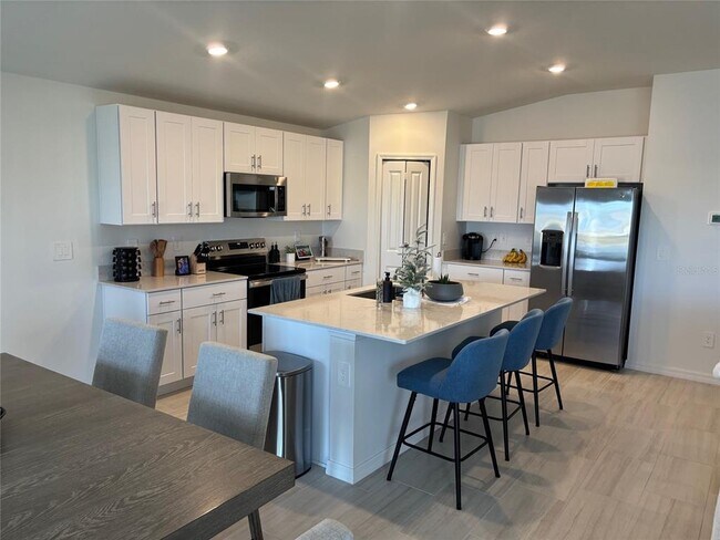 8823 Sunset Pk Trl S in Parrish, FL - Building Photo - Building Photo